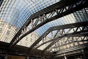 Moynihan Train Hall Penn Station Gets A Decades In The Making Upgrade   Glass Ceiling 